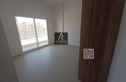 Apartment - 2 Bedrooms - 3 Bathrooms for rent in Al Amira Village - Al Yasmeen - Ajman