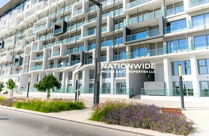 Apartment - 1 Bedroom - 1 Bathroom for sale in Oasis 1 - Oasis Residences - Masdar City - Abu Dhabi