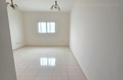 Apartment - Studio - 1 Bathroom for rent in Muwaileh 29 Building - Muwaileh - Sharjah