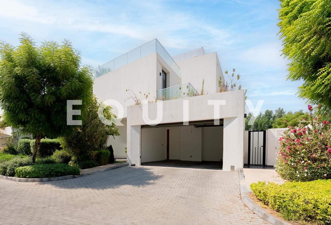 Signature Villa | Lake View | Private Location photo 2