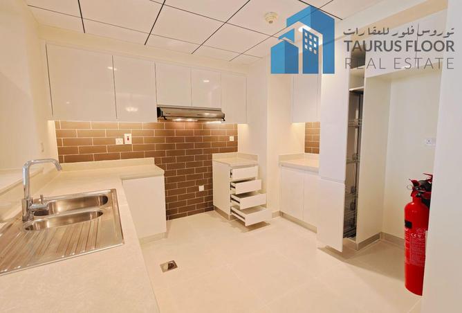 Stunning 2BR-30 Days Grace period-Front Of Metro photo 3