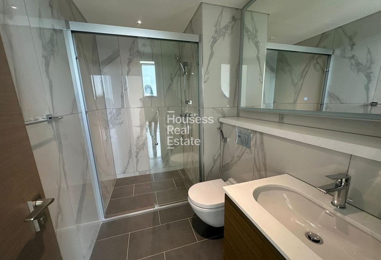 4 Bedroom plus Maid | flexible Cheques | Vacant photo 11