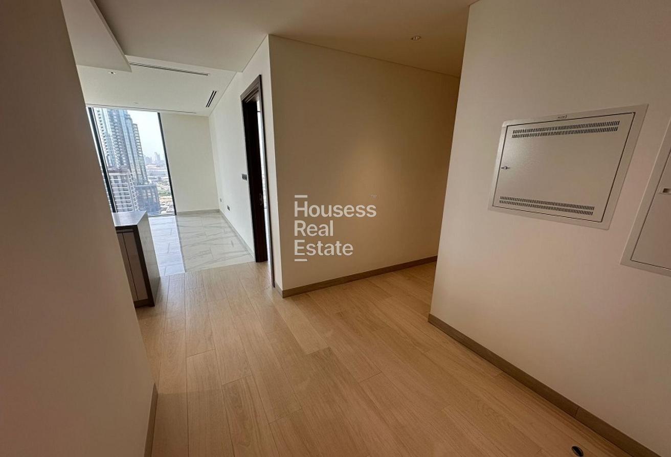 4 Bedroom plus Maid | flexible Cheques | Vacant photo 10