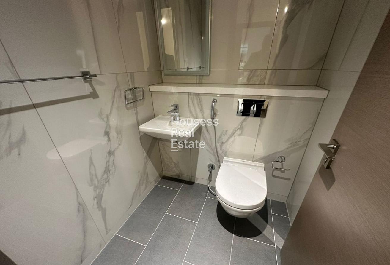 4 Bedroom plus Maid | flexible Cheques | Vacant photo 12