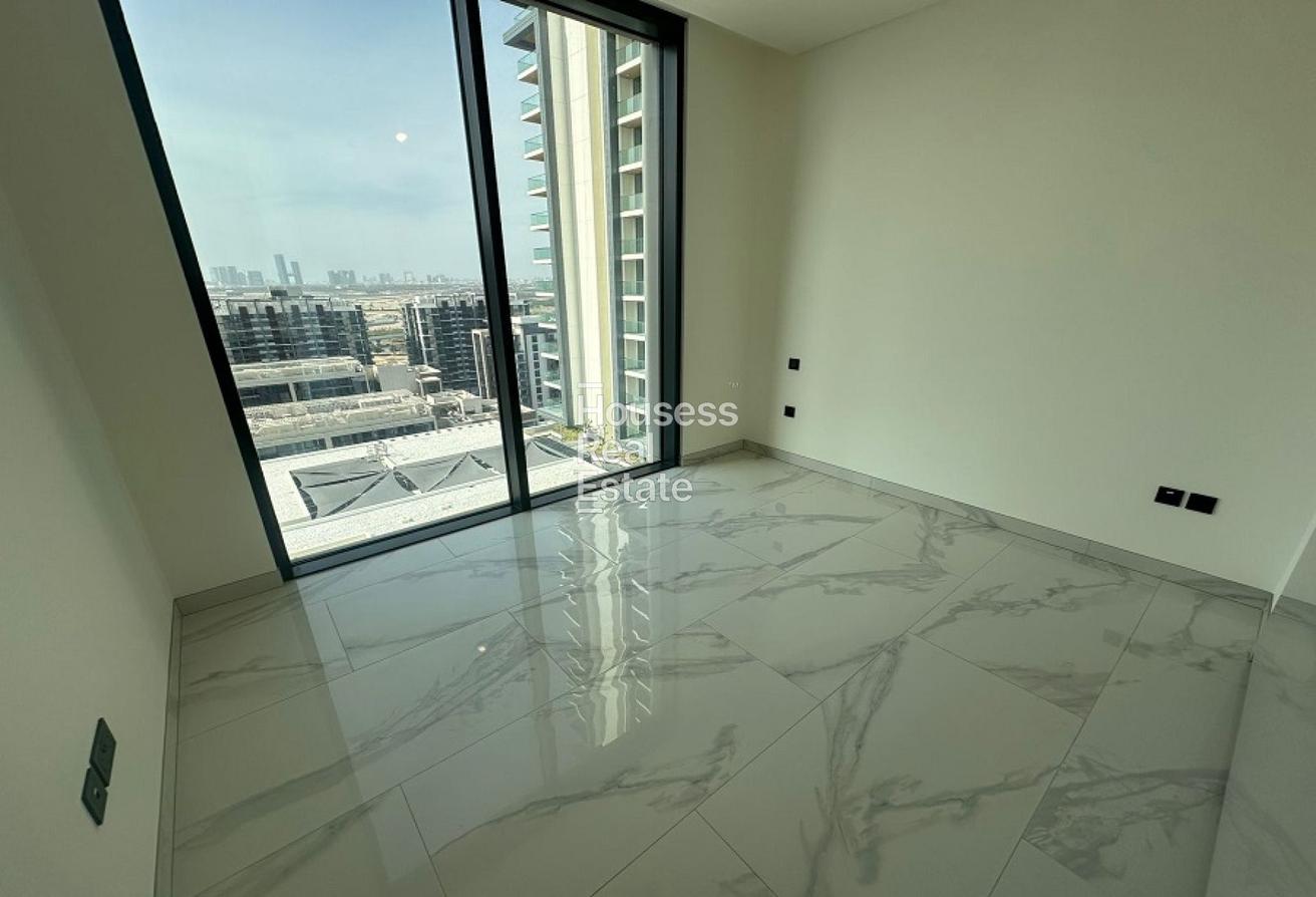 4 Bedroom plus Maid | flexible Cheques | Vacant photo 7