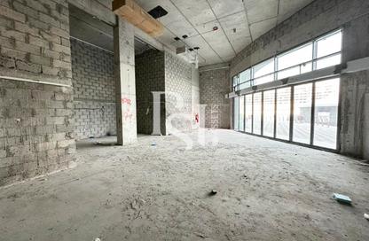 Retail - Studio for rent in Water Front Tower A - Waterfront Residential Towers - Tourist Club Area - Abu Dhabi