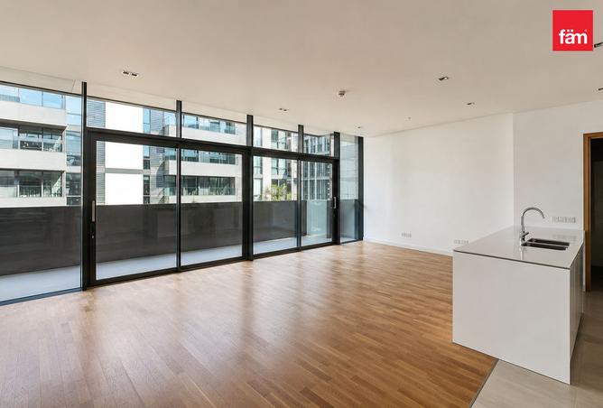 READY TO MOVE | VACANT | UNFURNISHED