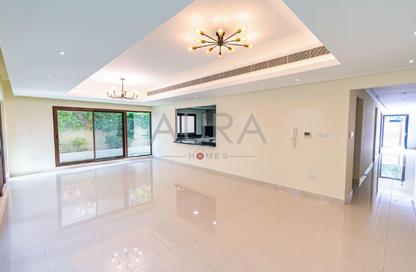 Townhouse - 4 - 5 for rent in Grand Views - Meydan Gated Community - Meydan - Dubai