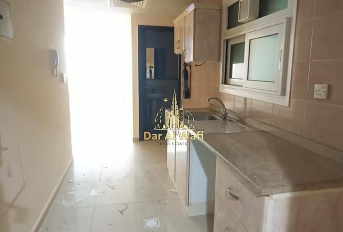 67430667 - Property Image 2