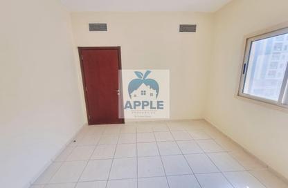 Apartment - 1 - 2 for rent in Muwailih Building - Muwaileh - Sharjah