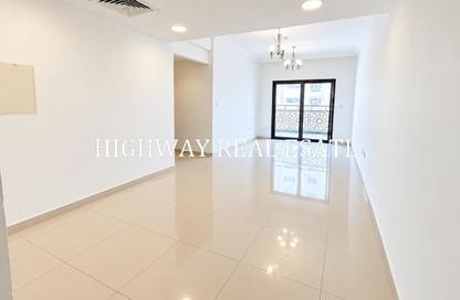 Apartment - 2 - 3 for rent in Muwaileh 29 Building - Muwaileh - Sharjah