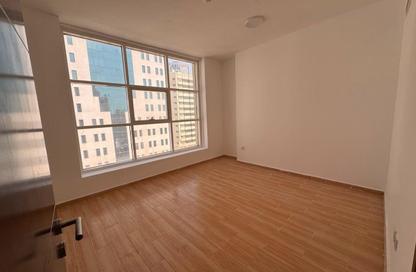 Apartment - 2 Bedrooms - 2 Bathrooms for rent in Dar Al Majaz - Jamal Abdul Nasser Street - Al Majaz - Sharjah Apartment - 2 Bedrooms - 2 Bathrooms for rent in Dar Al Majaz - Jamal Abdul Nasser Street - Al Majaz - Sharjah