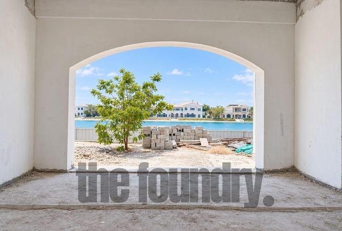 Amazing Location - Renovation Project on Palm