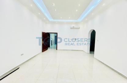 Villa - 4 - 5 for rent in Ramlat Zakher - Zakher - Al Ain