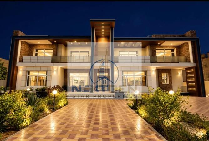 فيلا بسبعة غرف نوم مع مصعد خاص - 498,999 درهم إماراتي سنويًا