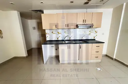 Apartment - 1 Bathroom for rent in Muwaileh 3 Building - Muwaileh - Sharjah