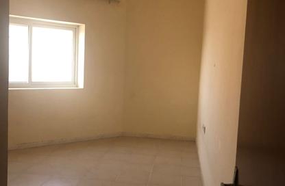 Apartment - 1 - 1 for rent in Al Mujarrah - Al Sharq - Sharjah Apartment - 1 - 1 for rent in Al Mujarrah - Al Sharq - Sharjah
