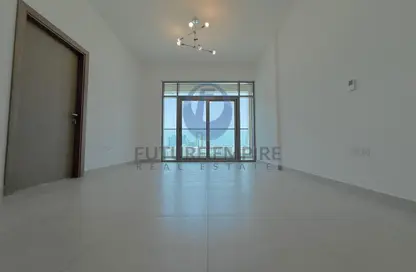 شقة - غرفة نوم - 2 حمامات للايجار في ميدان النصر - عود ميثاء - بر دبي - دبي شقة - غرفة نوم - 2 حمامات للايجار في ميدان النصر - عود ميثاء - بر دبي - دبي