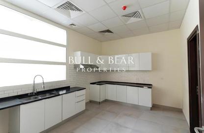 Villa - 4 - 5 for rent in Balmoral Heights - District 14 - Jumeirah Village Circle - Dubai