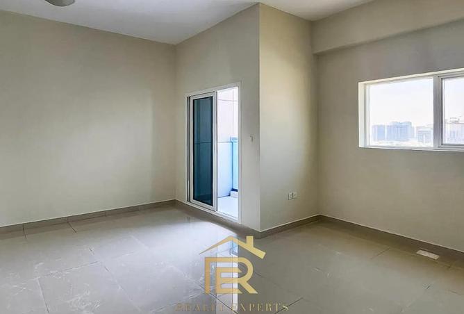 104125839 - Property Image 2