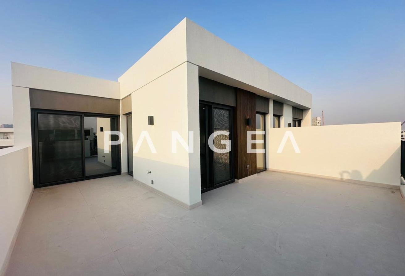 Exclusive | Greenbelt Large Plot | Closed Kitchen photo 16