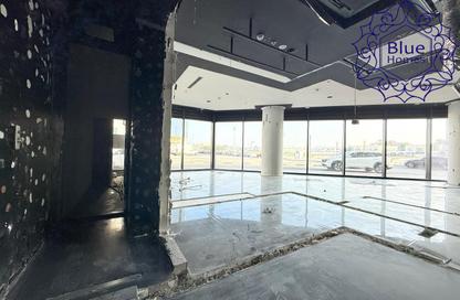Shop - Studio - 1 for rent in Trio Building - Al Barsha 1 - Al Barsha - Dubai