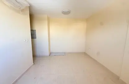 شقة - غرفة نوم - 1 حمام للايجار في طريق فاير ستاشن - مويلح - الشارقة