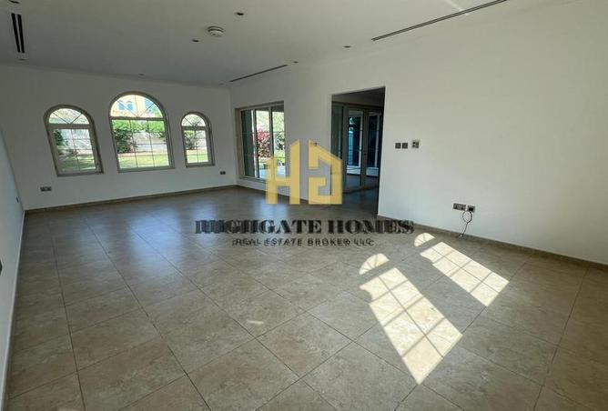 114177796 - Property Image 3