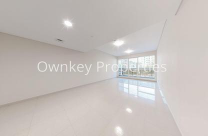 Apartment - 2 - 3 for rent in Golden Sands 14 - Al Mankhool - Bur Dubai - Dubai