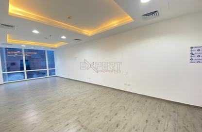 Office Space - Studio - 1 Bathroom for rent in Tamani Art Tower - Business Bay - Dubai