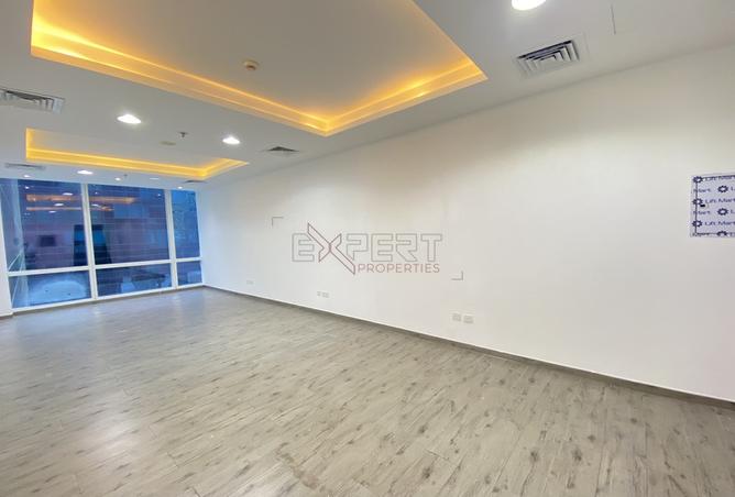 114595237 - Property Image 3
