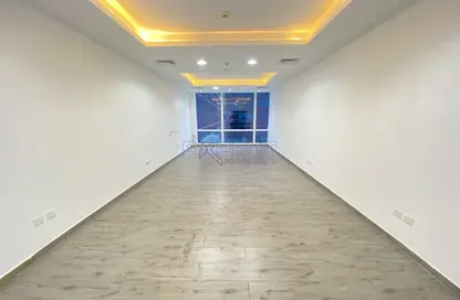 Office Space - Studio - 1 Bathroom for rent in Tamani Art Tower - Business Bay - Dubai