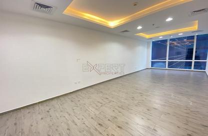 Office Space - Studio - 1 Bathroom for rent in Tamani Art Tower - Business Bay - Dubai