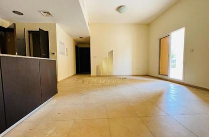 Apartment - 2 - 3 for sale in Al Thamam 53 - Al Thamam - Remraam - Dubai Apartment - 2 - 3 for sale in Al Thamam 53 - Al Thamam - Remraam - Dubai