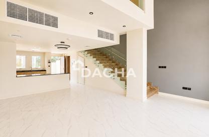 Townhouse - 2 - 3 for rent in Rukan 3 - Rukan - Dubai