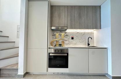 Apartment - Studio - 1 Bathroom for rent in Oxford Terraces - District 11 - Jumeirah Village Circle - Dubai Apartment - Studio - 1 Bathroom for rent in Oxford Terraces - District 11 - Jumeirah Village Circle - Dubai