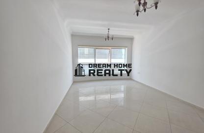Apartment - 3 - 4 for rent in Al Khan Corniche - Al Khan - Sharjah