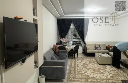 شقة - 2 غرف نوم - 2 حمامات للبيع في أورينت تاور 1 - أورينت تاور - البستان - عجمان