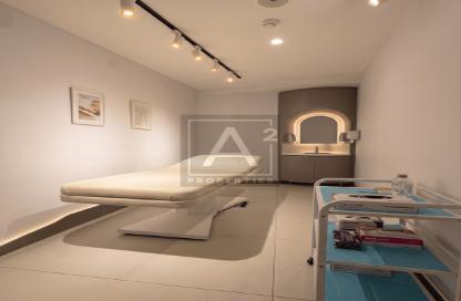 Shop - Studio - 1 Bathroom for rent in Mardoof Building - Al Safa 1 - Al Safa - Dubai