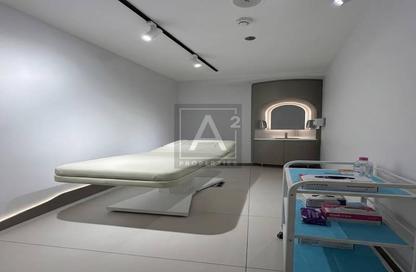 Shop - Studio - 1 Bathroom for rent in Mardoof Building - Al Safa 1 - Al Safa - Dubai