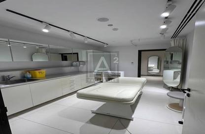 Shop - Studio - 1 Bathroom for rent in Mardoof Building - Al Safa 1 - Al Safa - Dubai