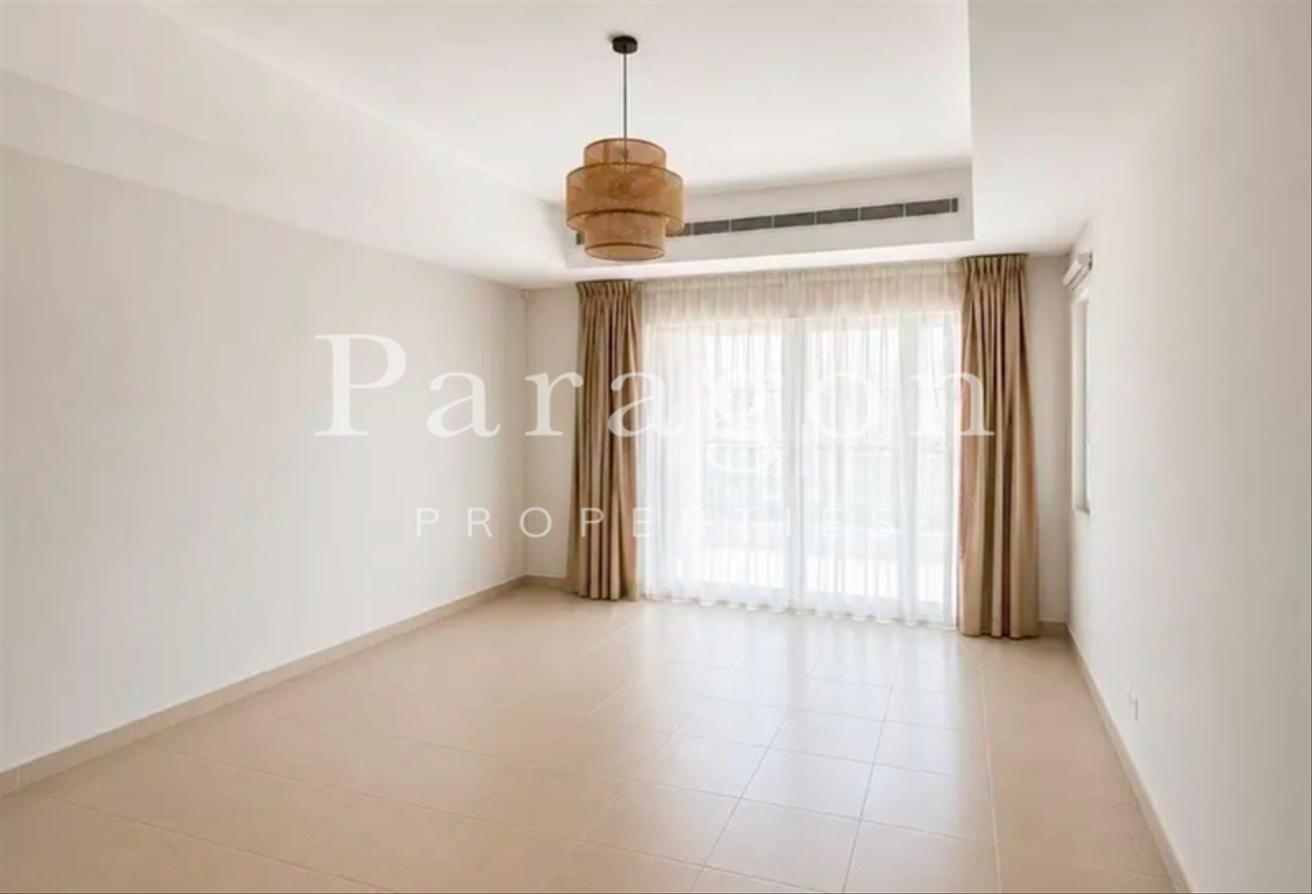 Corner Plot | Ready NOW | Private Pool | 5 BHK photo 8