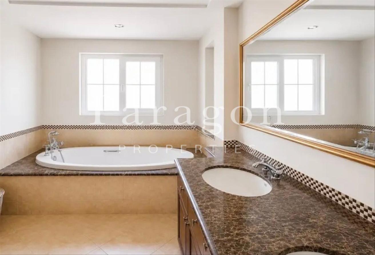 Corner Plot | Ready NOW | Private Pool | 5 BHK photo 7