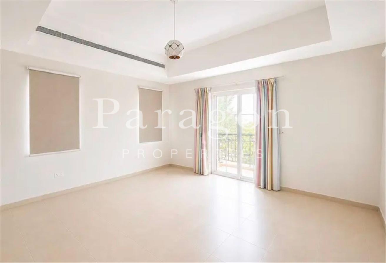 Corner Plot | Ready NOW | Private Pool | 5 BHK photo 10