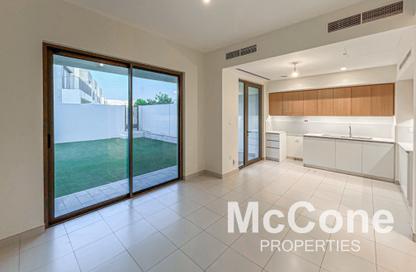 Villa - 3 - 4 for rent in Parkside 3 - Emaar South - Dubai South (Dubai World Central) - Dubai Villa - 3 - 4 for rent in Parkside 3 - Emaar South - Dubai South (Dubai World Central) - Dubai