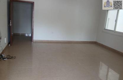 Villa - 4 Bedrooms - 5 Bathrooms for rent in Gate Tower 1 - Musheiref - Ajman