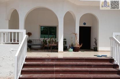 Villa - 4 Bedrooms - 5 Bathrooms for rent in Gate Tower 1 - Musheiref - Ajman