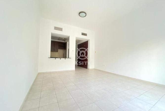 Affordable Studio | Vacant Unit | Garden View photo 2