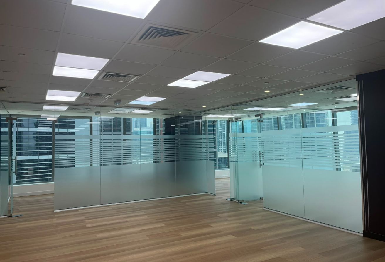 Premium Canal-View Office for Rent| Contact Now — image 4