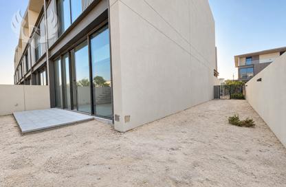 Townhouse - 3 - 4 for sale in Nad Al Sheba Gardens 2 - Nad Al Sheba Gardens - Nad Al Sheba 1 - Nad Al Sheba - Dubai
